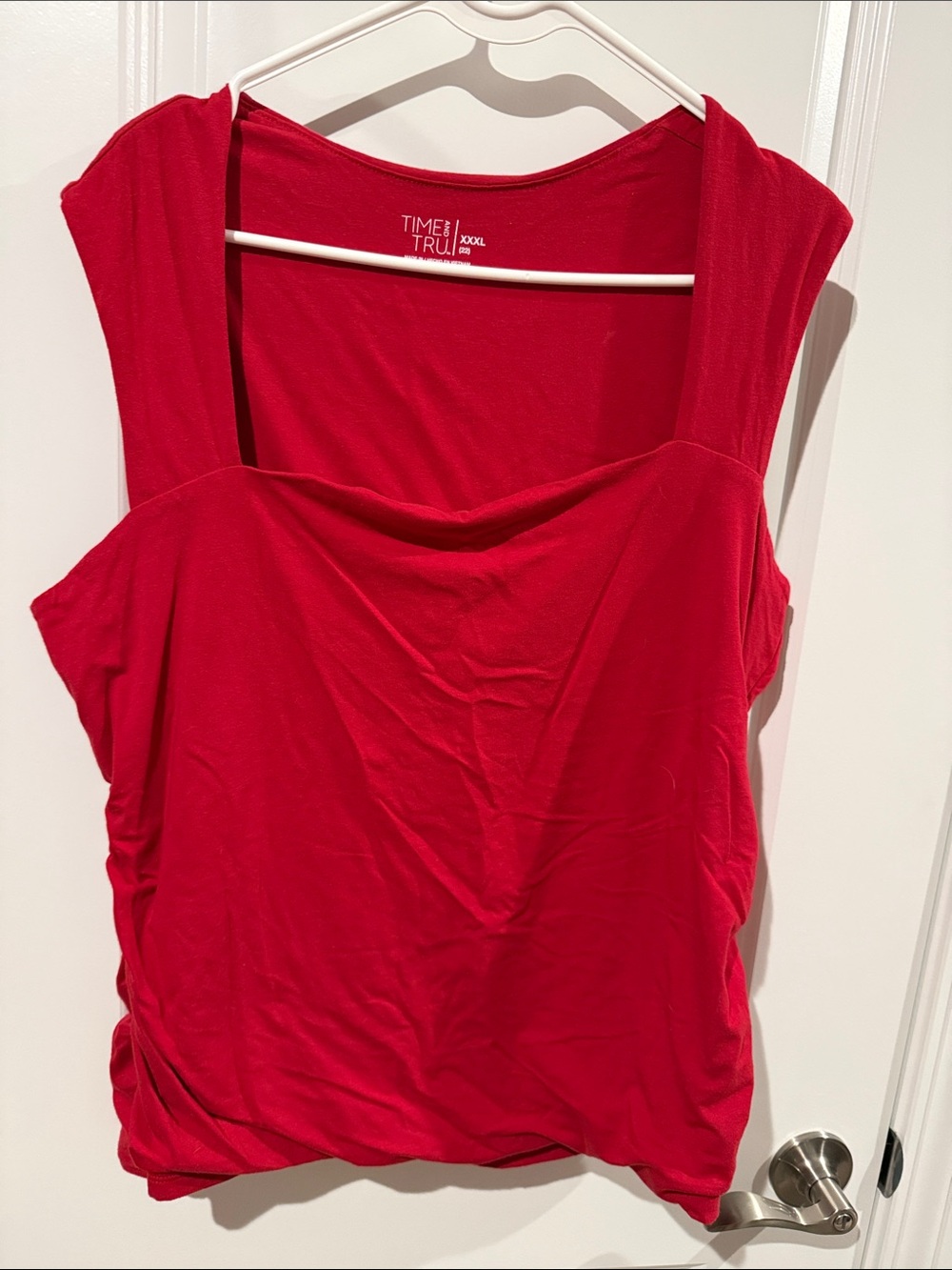 Time and Tru Bright Red Sleeveless Scoop Neck Tank